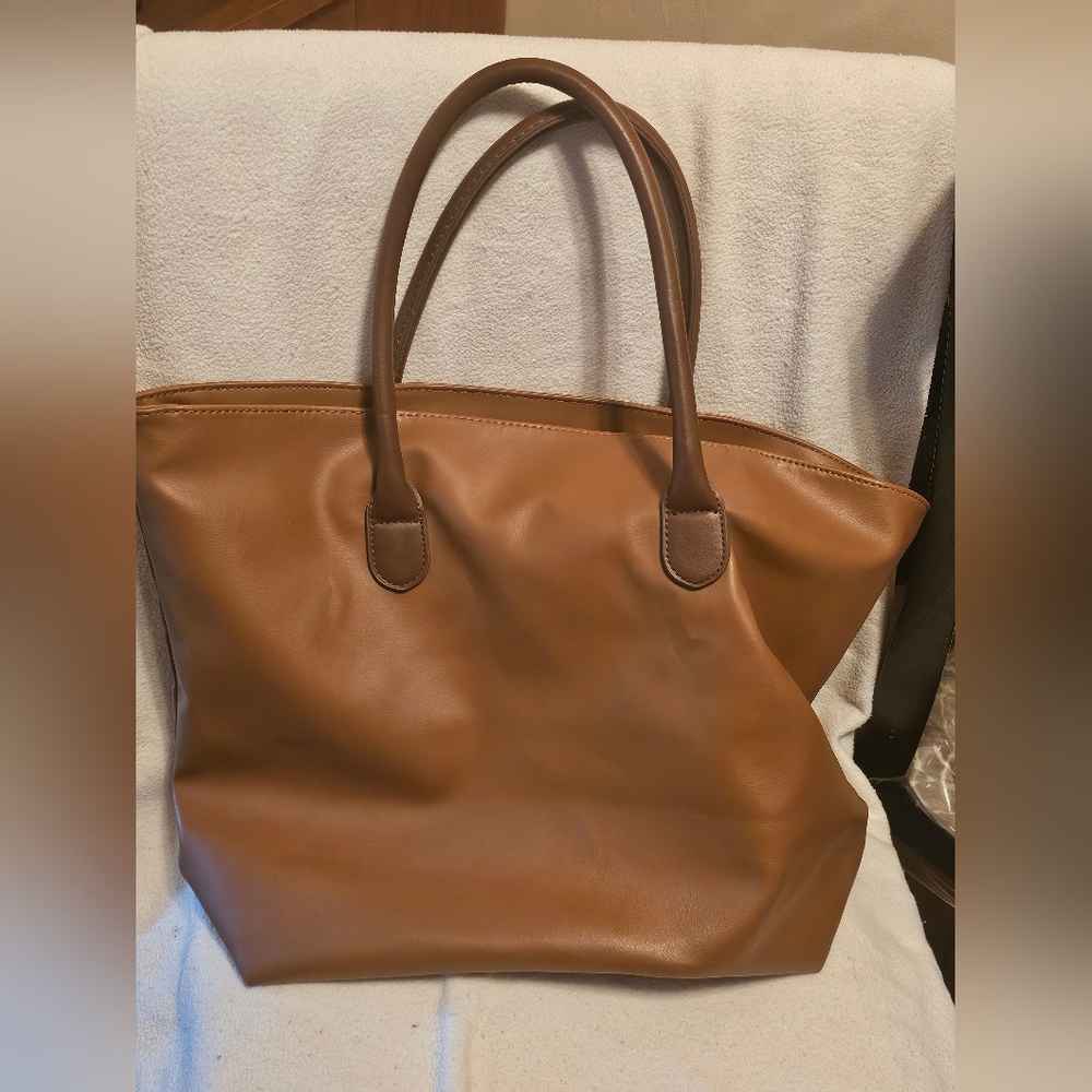 Chic Tan Tote Bag